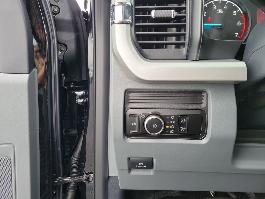 New 2026 Ford F250 XL w/ XL Off-Road Package image 19