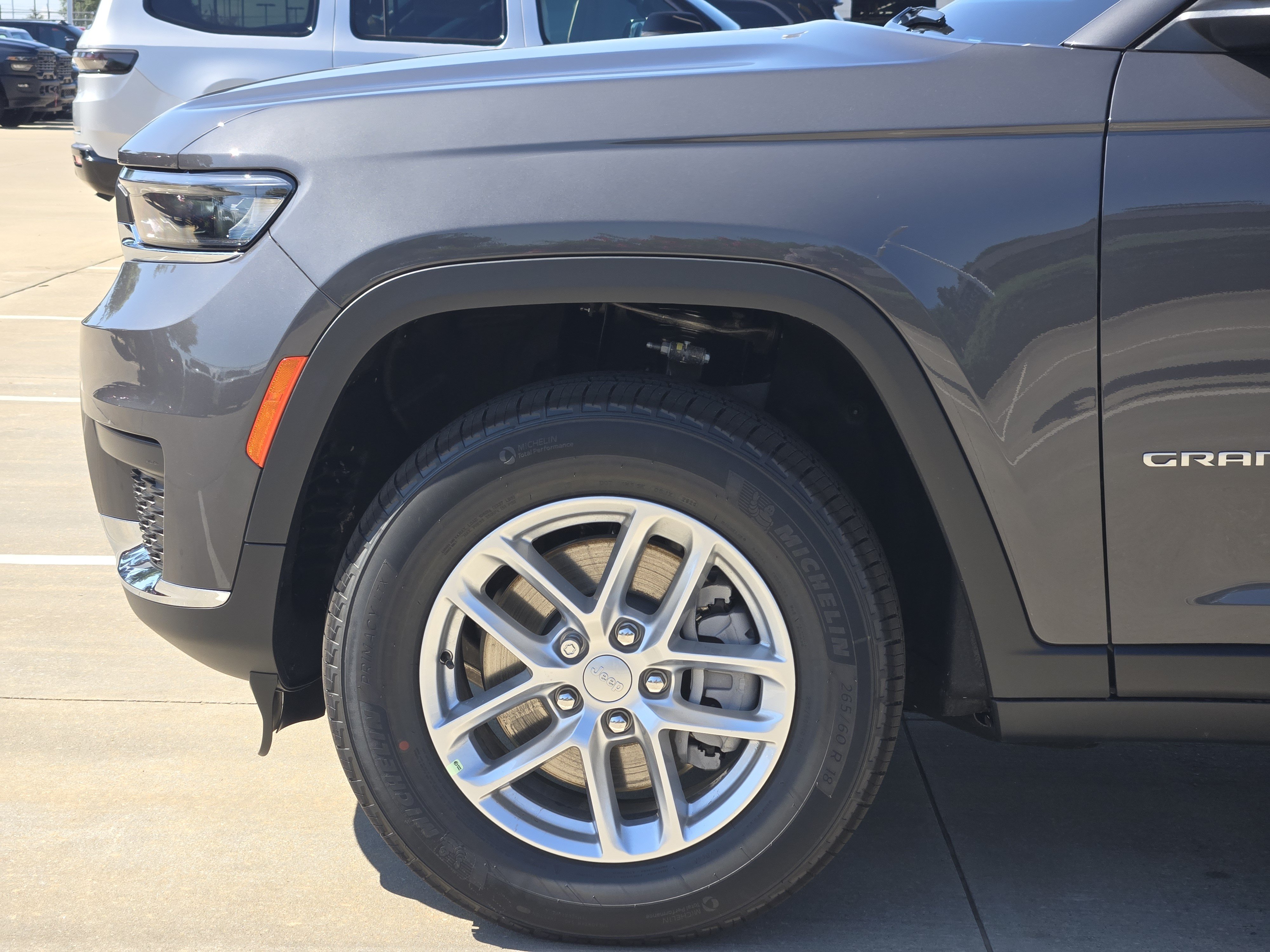 New 2026 Jeep Grand Cherokee L 4WD image 5