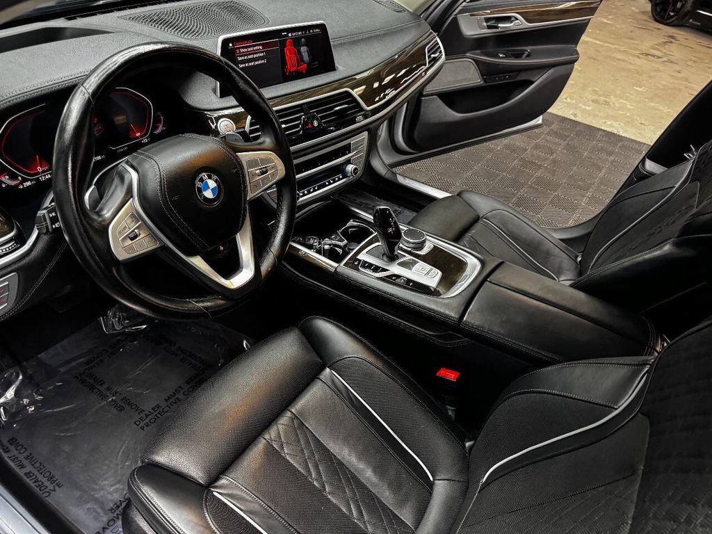 Used 2020 BMW 740i RWD image 33