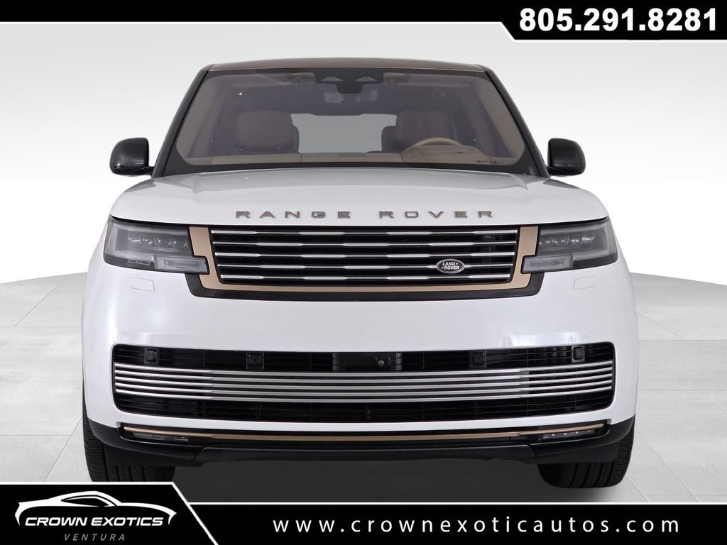 Used 2023 Land Rover Range Rover SV AWD/4WD image 2