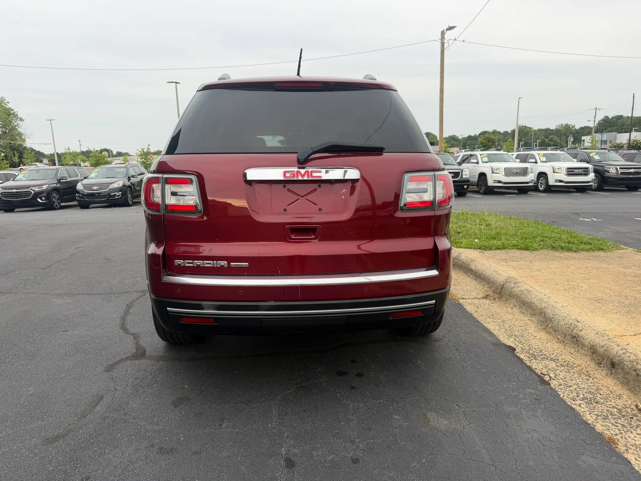 Used 2017 GMC Acadia Limited SLT FWD image 6