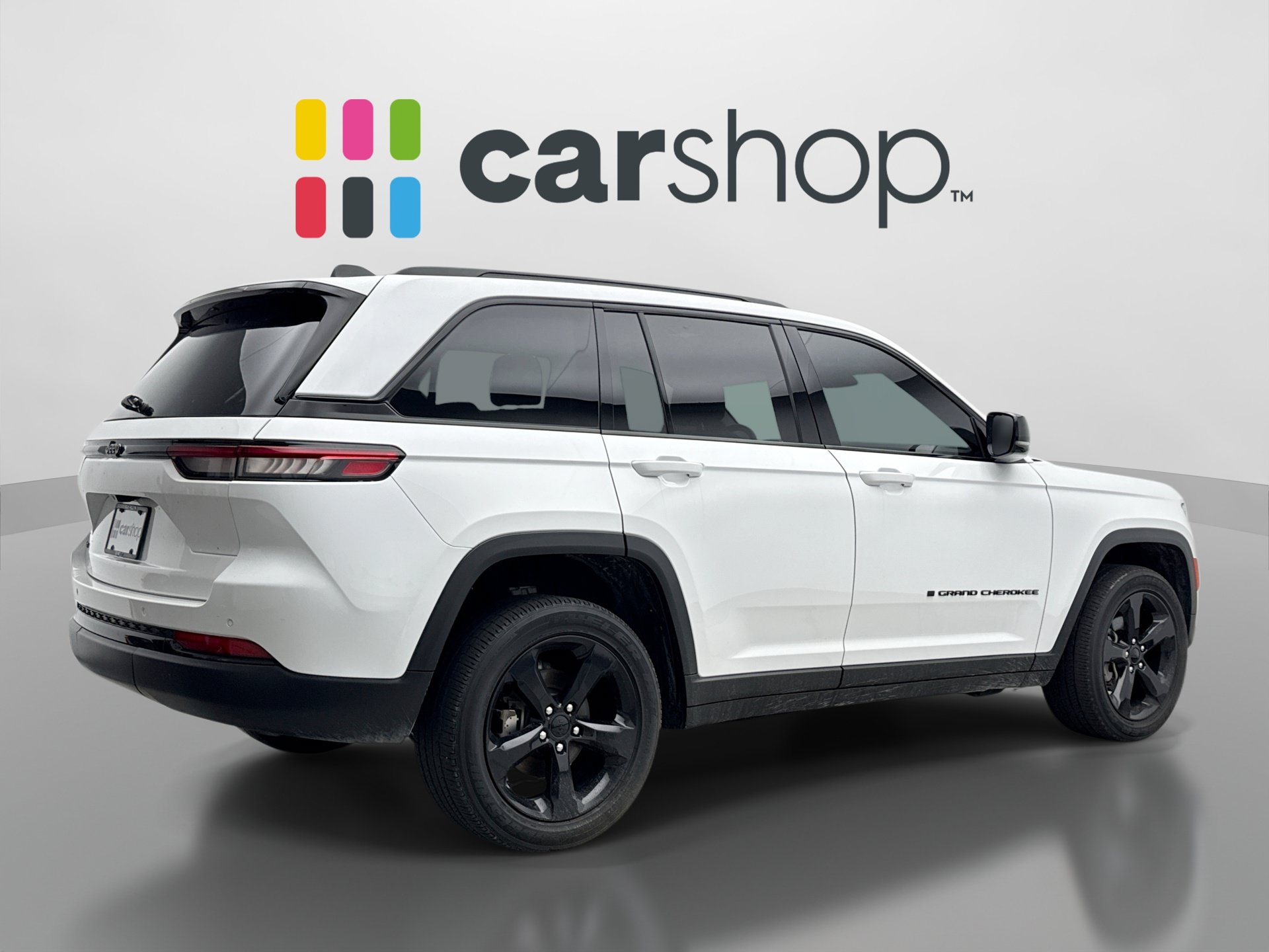 Used 2023 Jeep Grand Cherokee Altitude AWD/4WD image 5