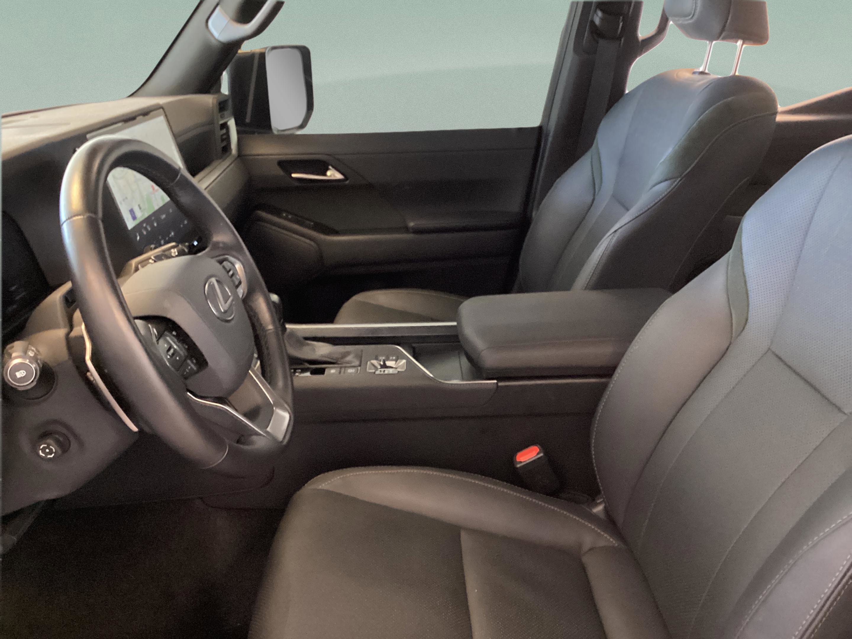 Used 2024 Lexus GX 550 AWD/4WD image 15
