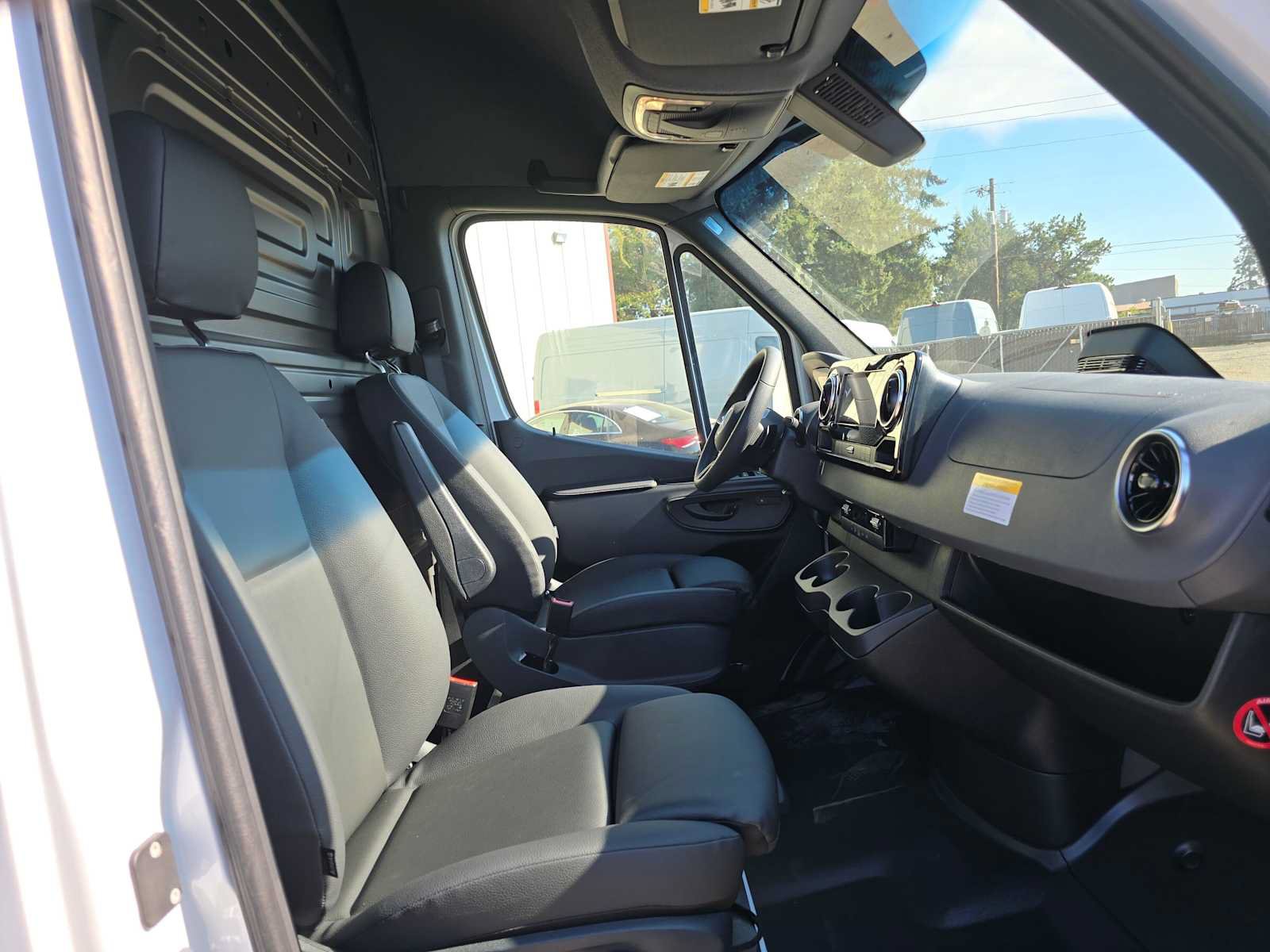 New 2026 Mercedes-Benz Sprinter 2500 image 11