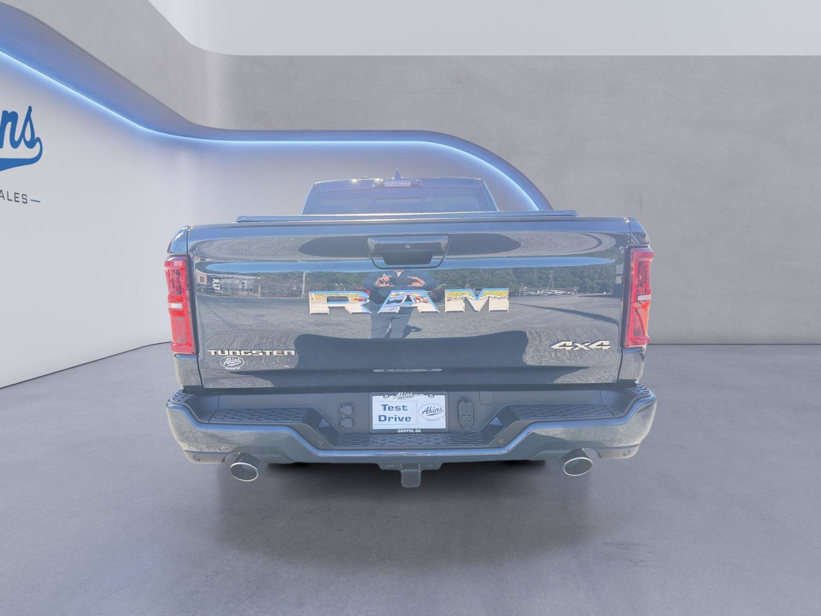 Used 2026 RAM 1500 Tungsten AWD/4WD image 9