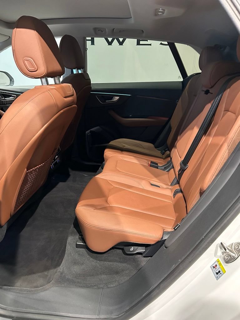Used 2022 Audi Q8 Premium Plus AWD/4WD image 27