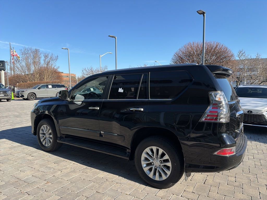Used 2016 Lexus GX 460 w/ Premium Package image 23