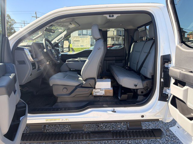 New 2027 Ford F450 XL w/ XL Chrome Package AWD/4WD image 24