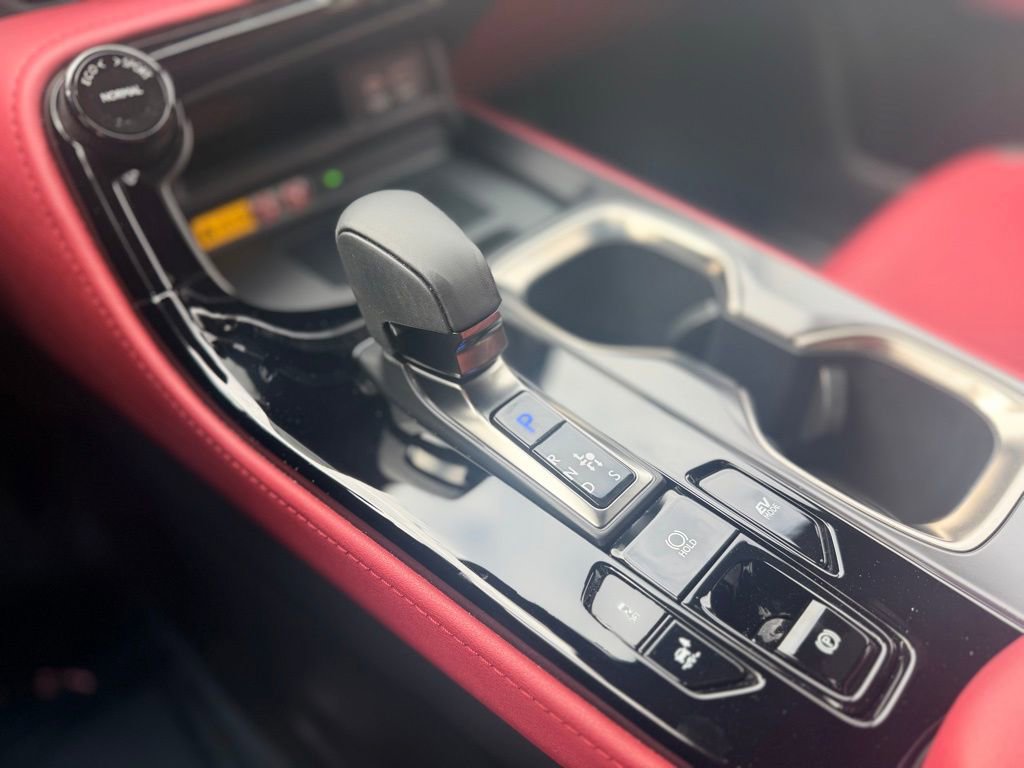 Used 2024 Lexus NX 350h AWD image 33