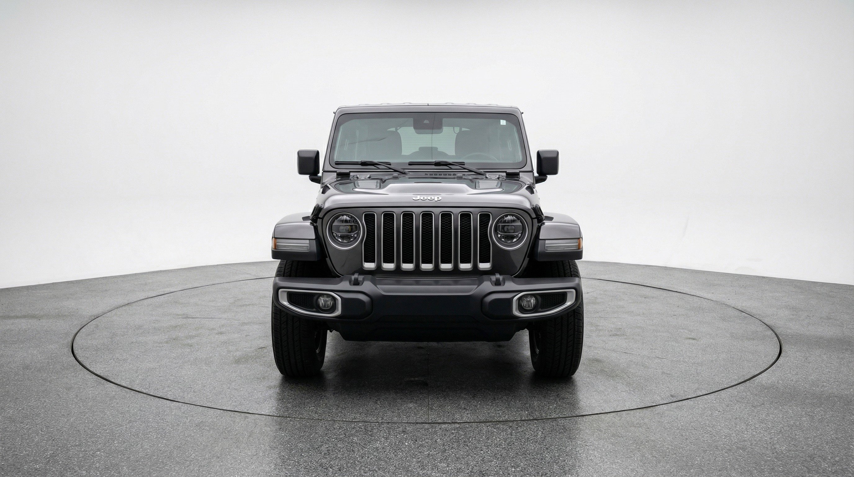 Used 2025 Jeep Wrangler Sahara image 2