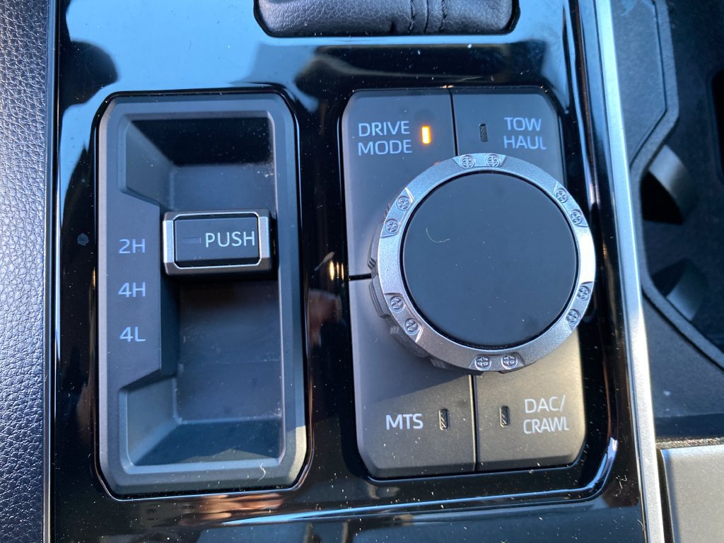 Used 2025 Toyota Sequoia 4WD image 39