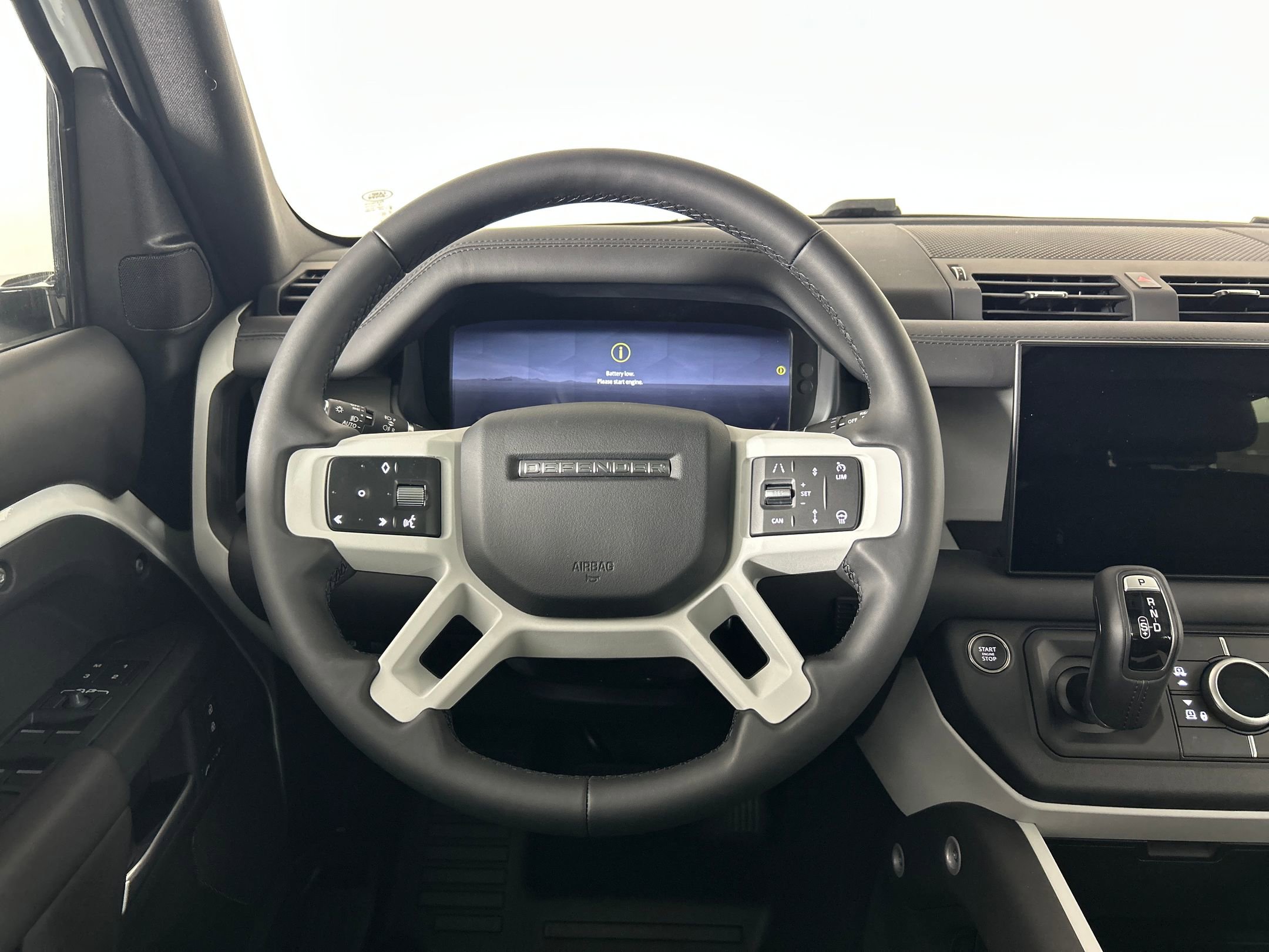 New 2025 Land Rover Defender 130 S image 4