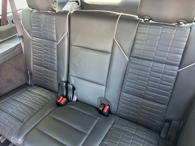 Certified 2025 Cadillac Escalade ESV Sport Platinum AWD/4WD image 12