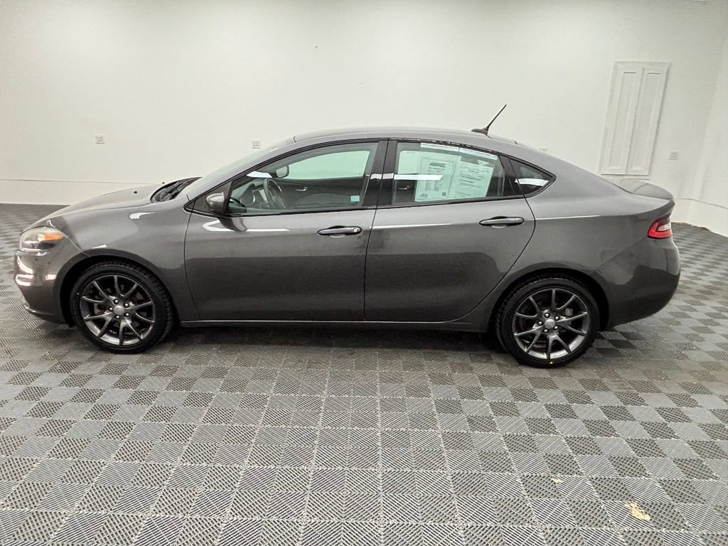 Used 2016 Dodge Dart SXT w/ Rallye Appearance Group FWD image 11