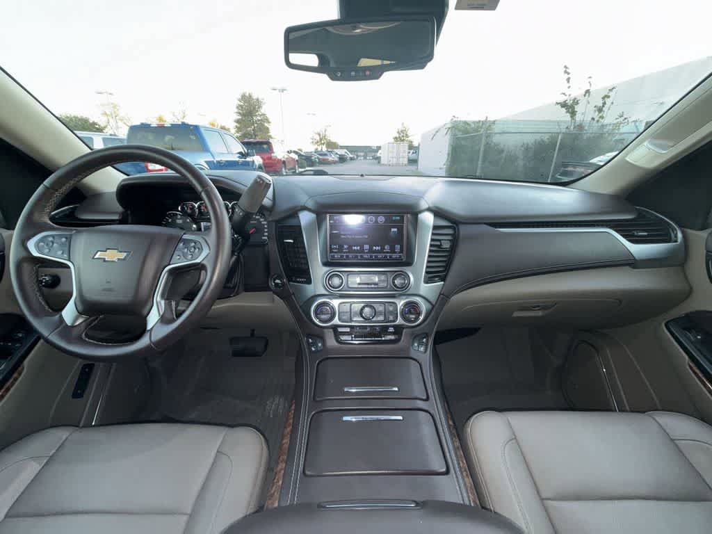 Used 2020 Chevrolet Suburban Premier RWD image 18