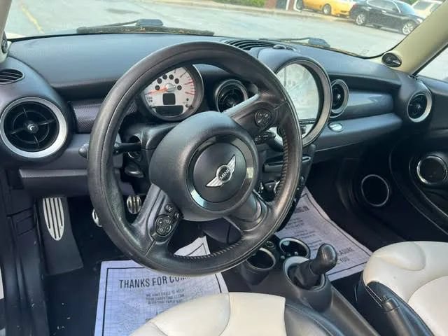Used 2011 MINI Cooper S FWD image 9