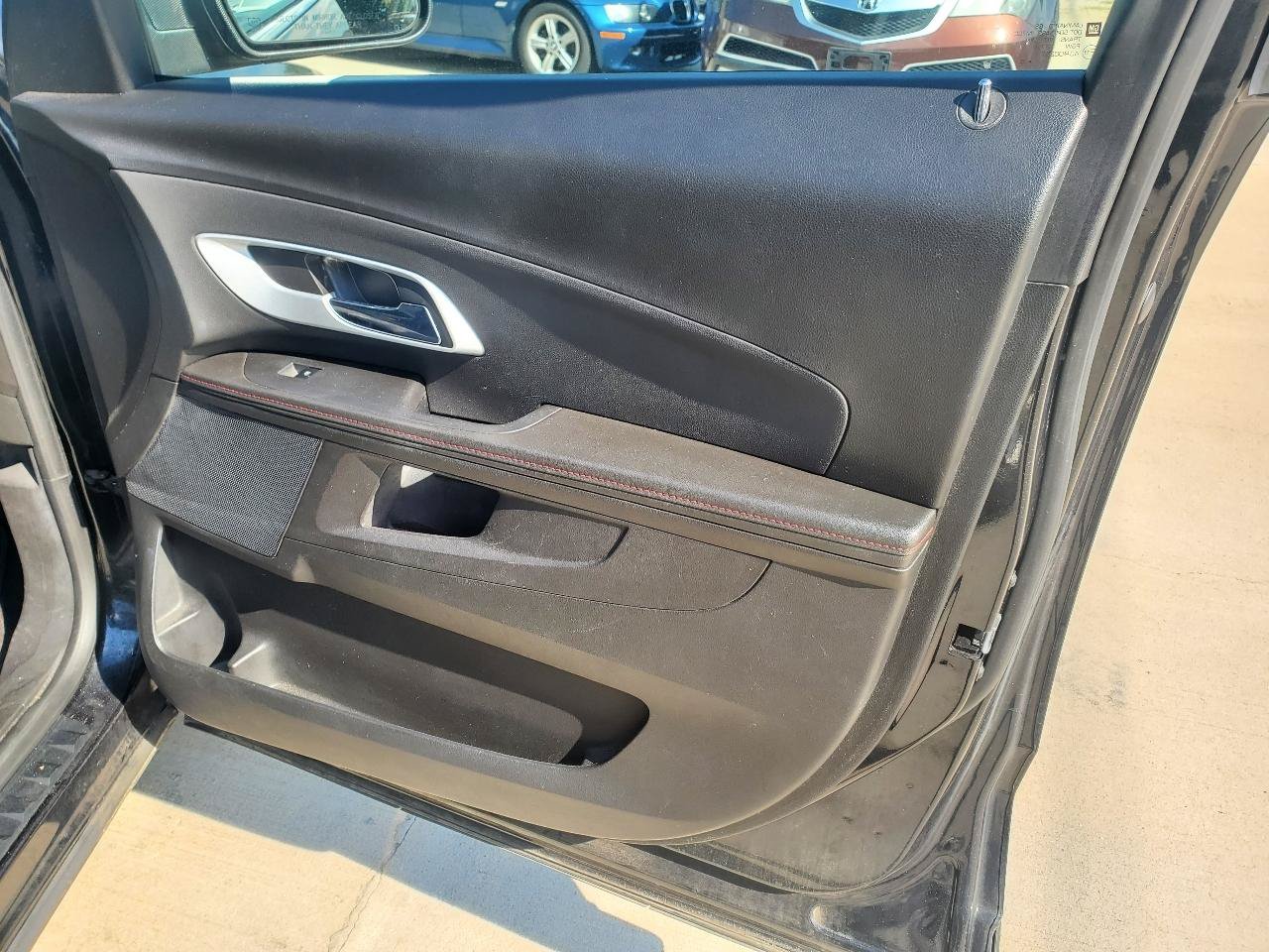 Used 2010 Chevrolet Equinox LT w/ Vehicle Interface Package FWD image 6