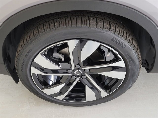 New 2026 Volvo XC40 B4 Plus w/ Climate Package image 14