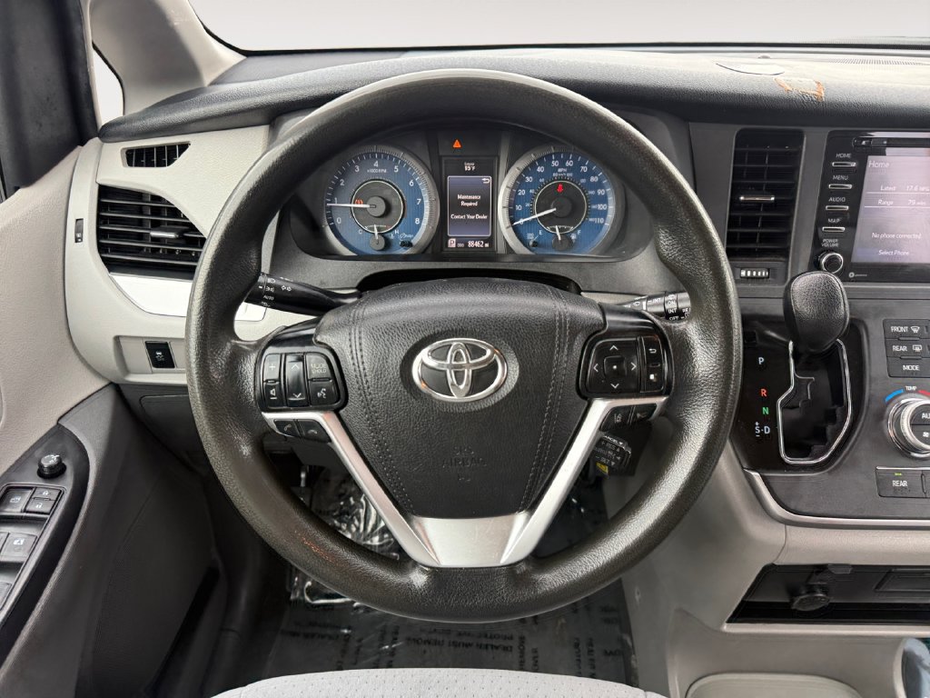 Certified 2020 Toyota Sienna LE FWD image 12