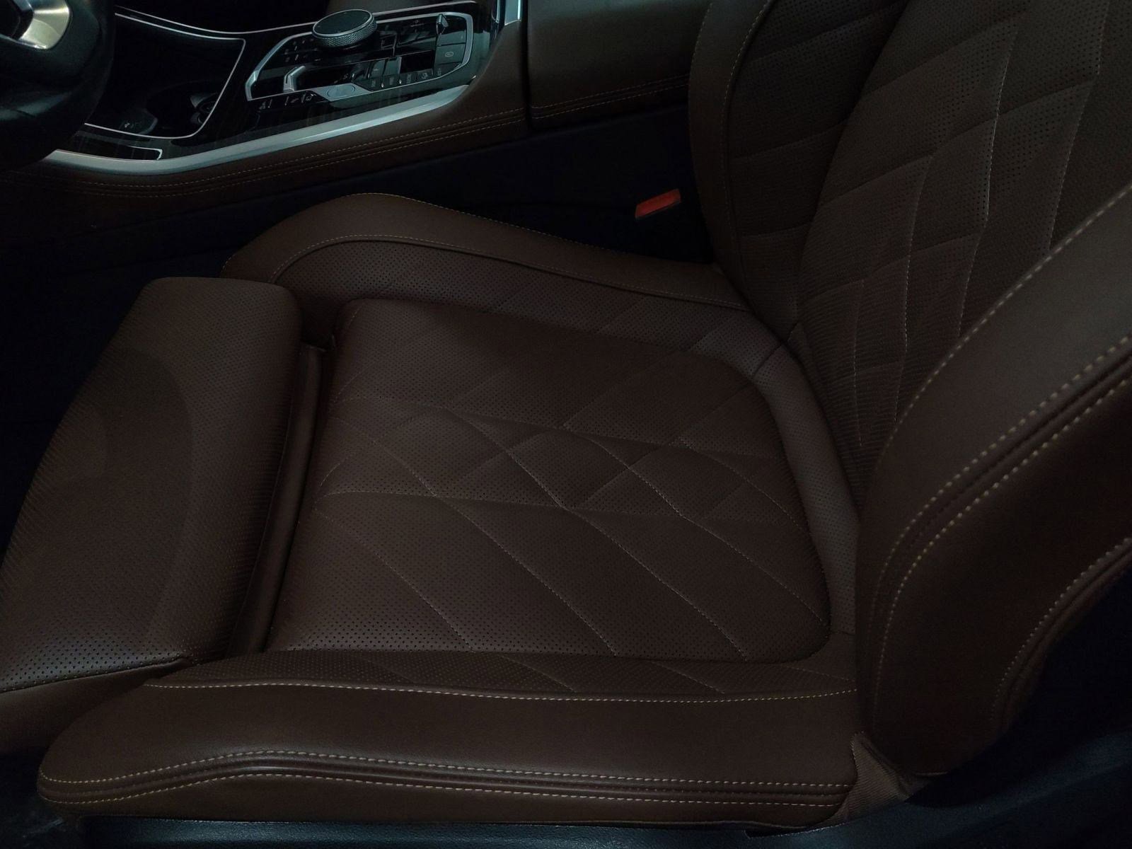 Used 2025 BMW X5 xDrive50e image 17