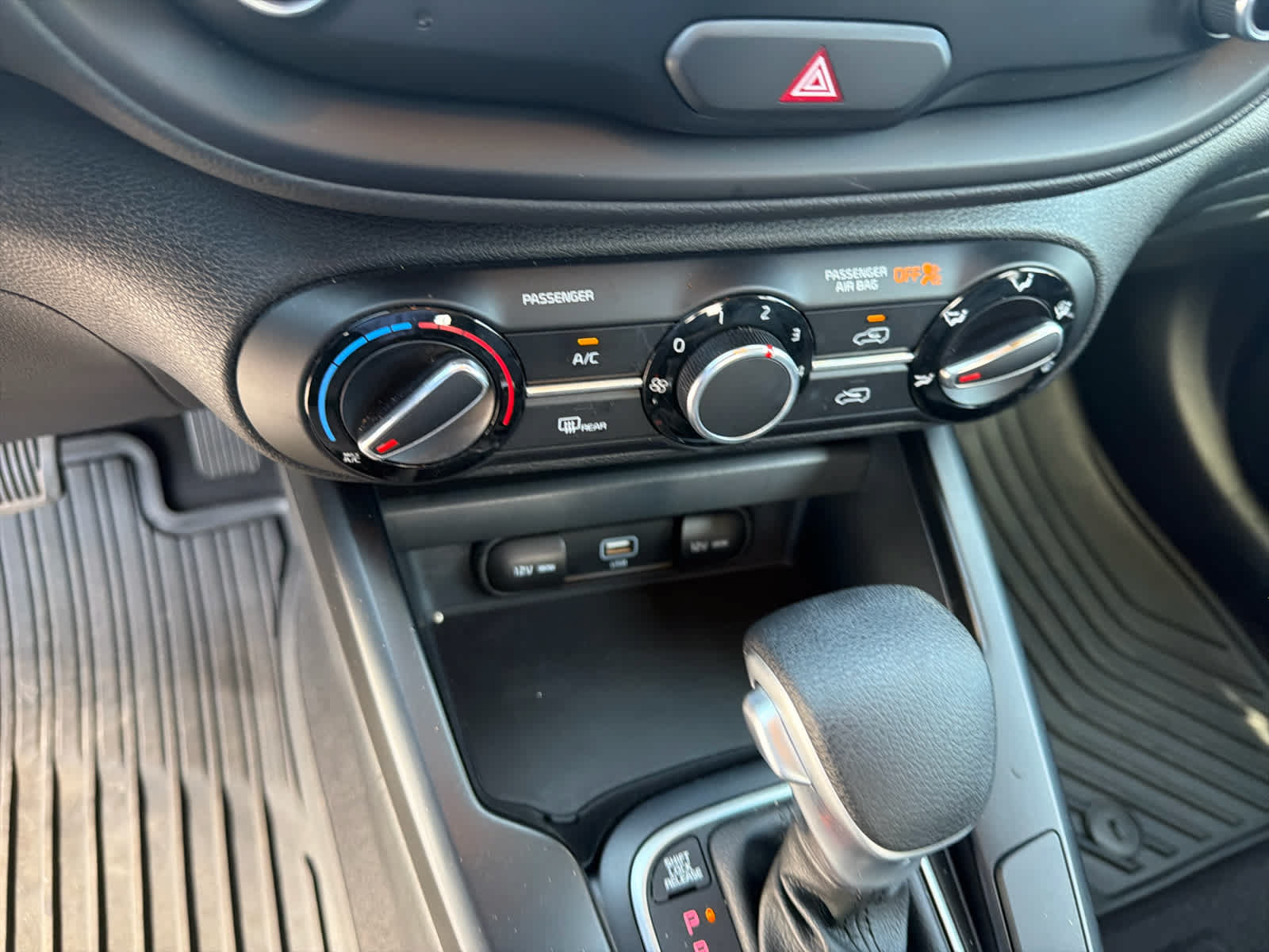 Used 2021 Kia Soul LX FWD image 18