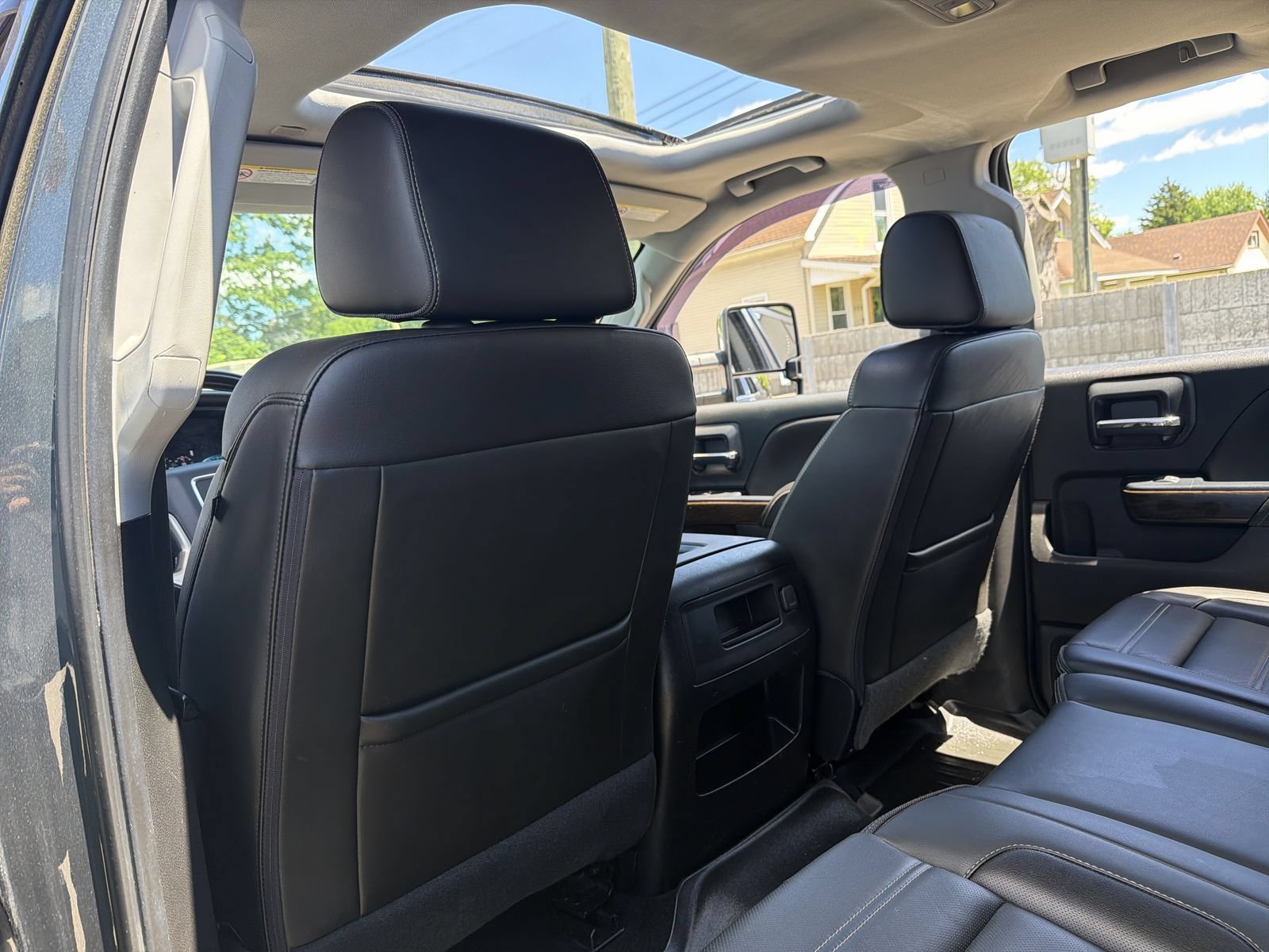 Used 2018 GMC Sierra 2500 Denali w/ Duramax Plus Package AWD/4WD image 20