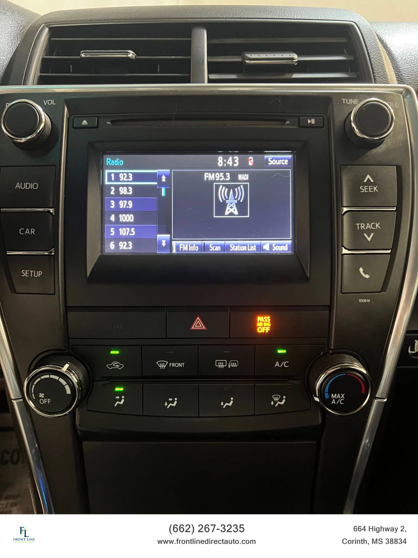 Used 2016 Toyota Camry SE image 10