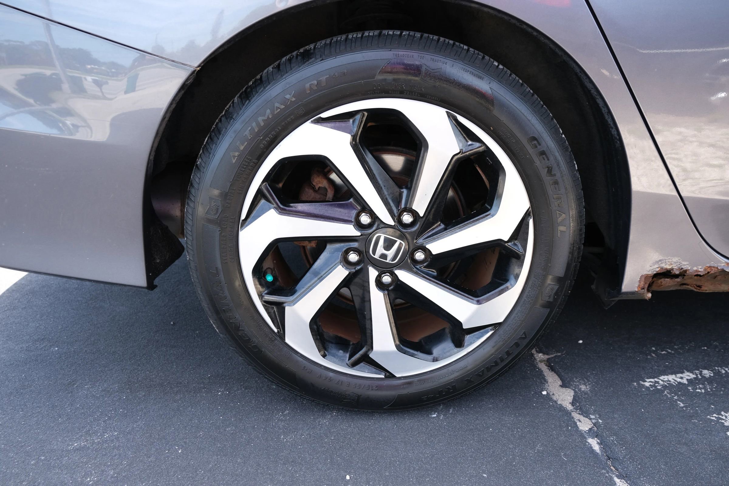 Used 2017 Honda Accord EX image 15