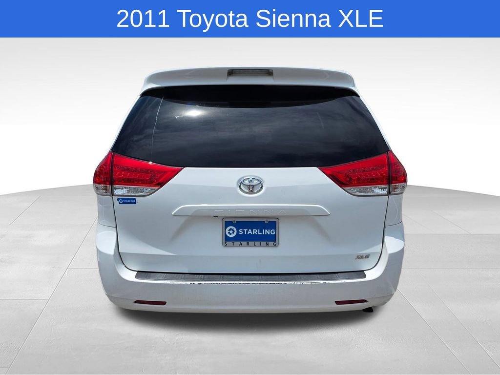 Used 2011 Toyota Sienna XLE FWD image 8