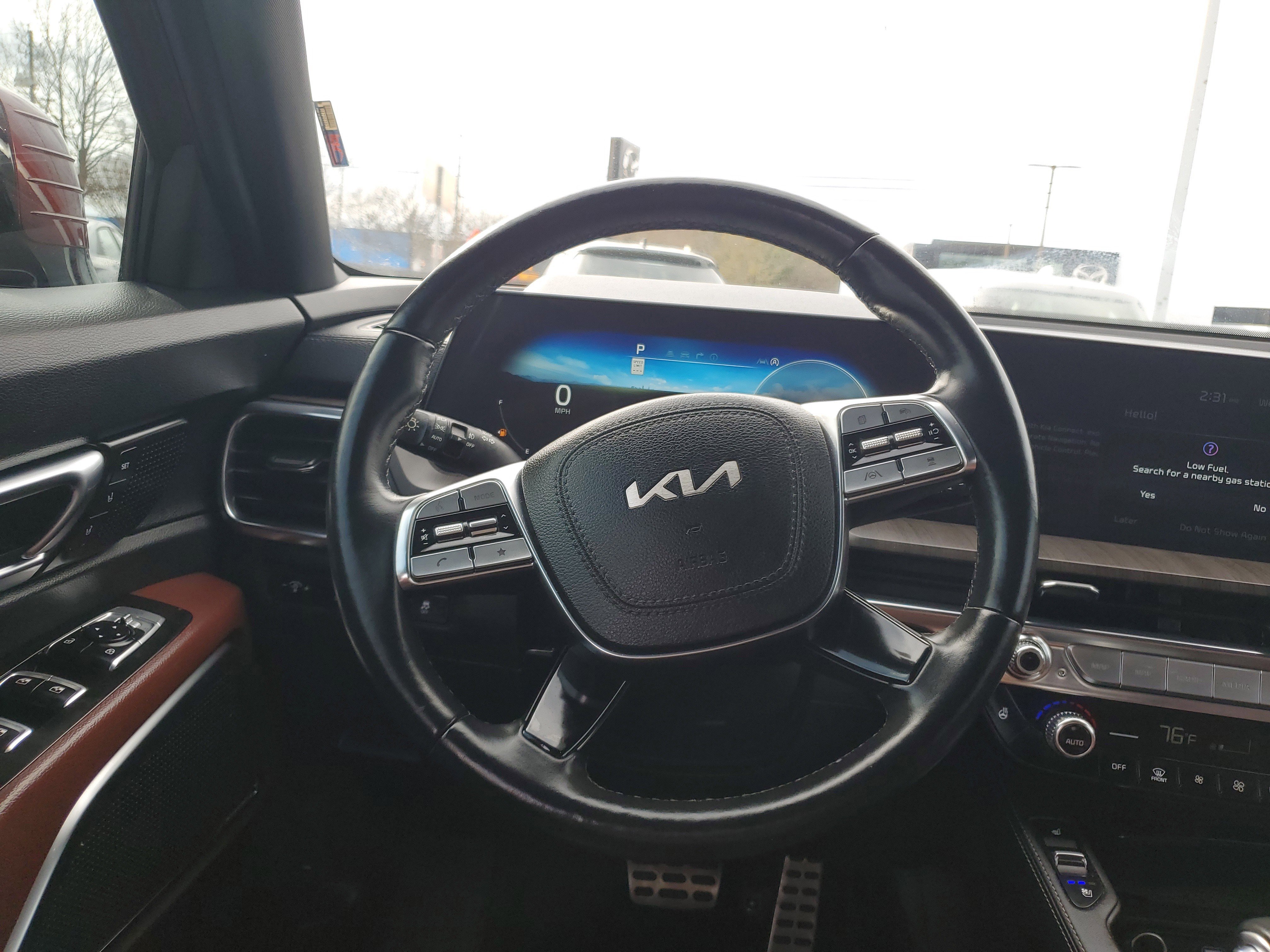 Used 2024 Kia Telluride SX image 17