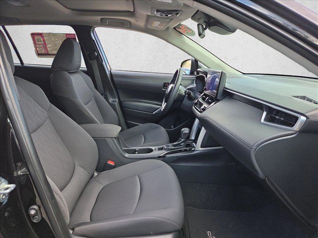 Certified 2024 Toyota Corolla Cross LE w/ Moonroof Package AWD/4WD image 19
