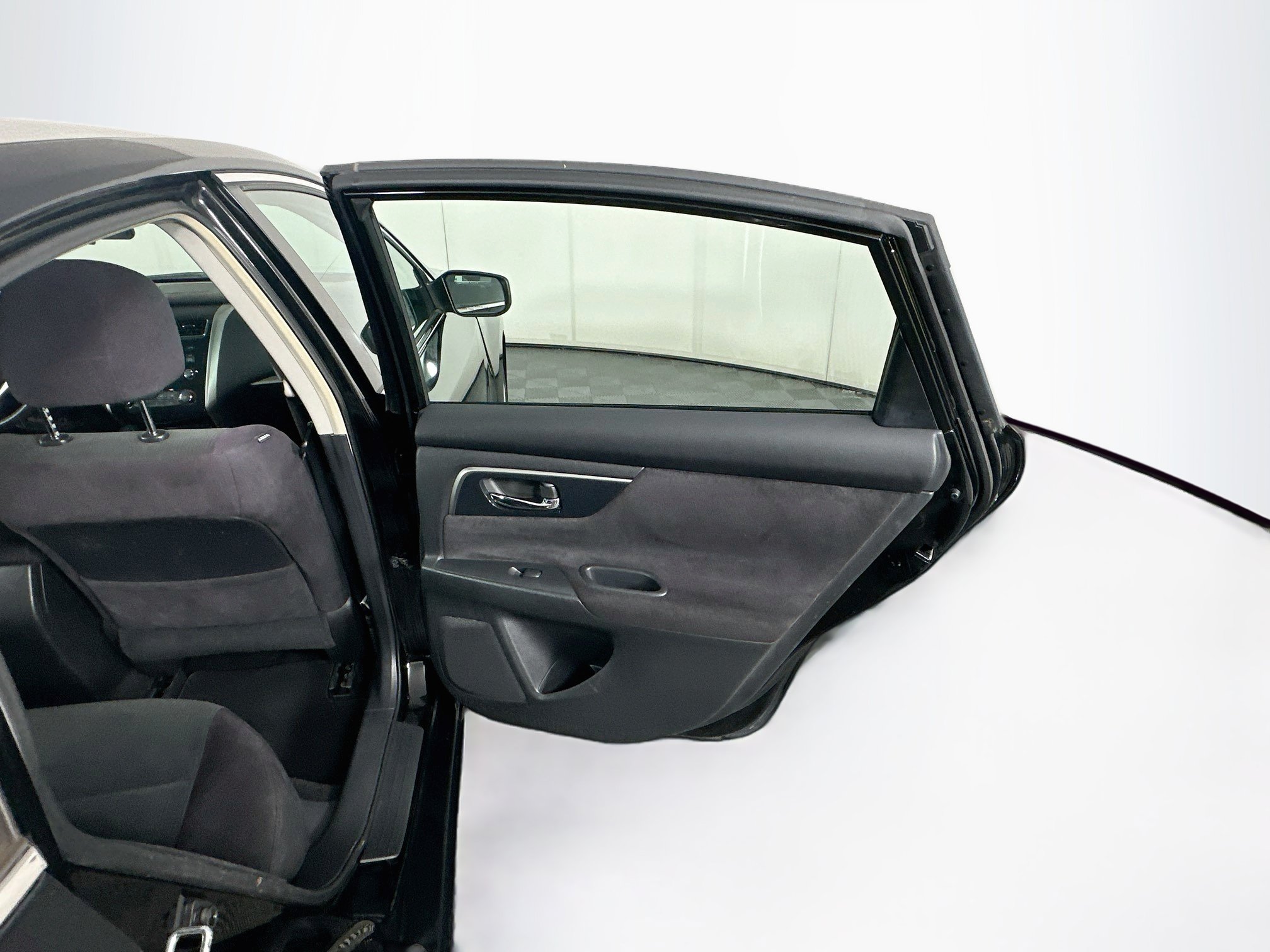 Used 2013 Nissan Altima 2.5 S FWD image 26