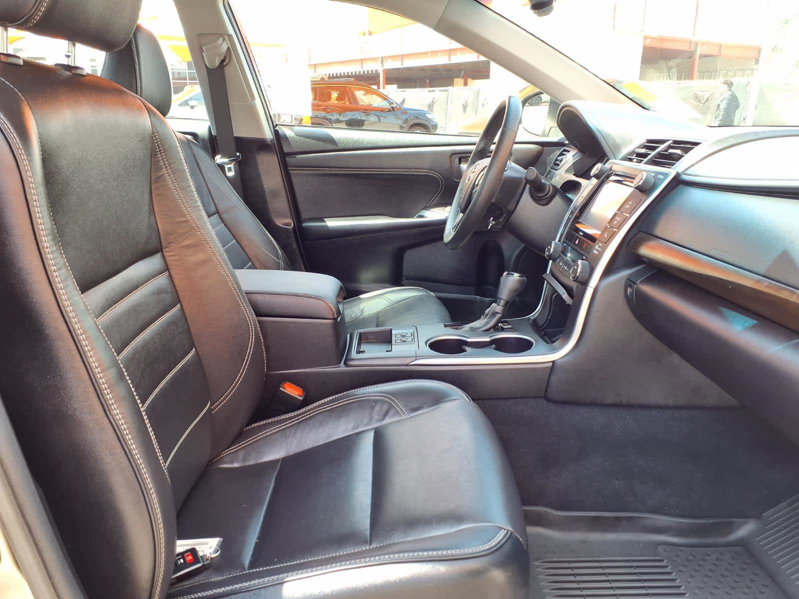 Used 2017 Toyota Camry XLE w/ Convenience Package FWD image 22