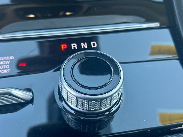 Used 2024 Jeep Grand Cherokee Limited AWD/4WD image 23
