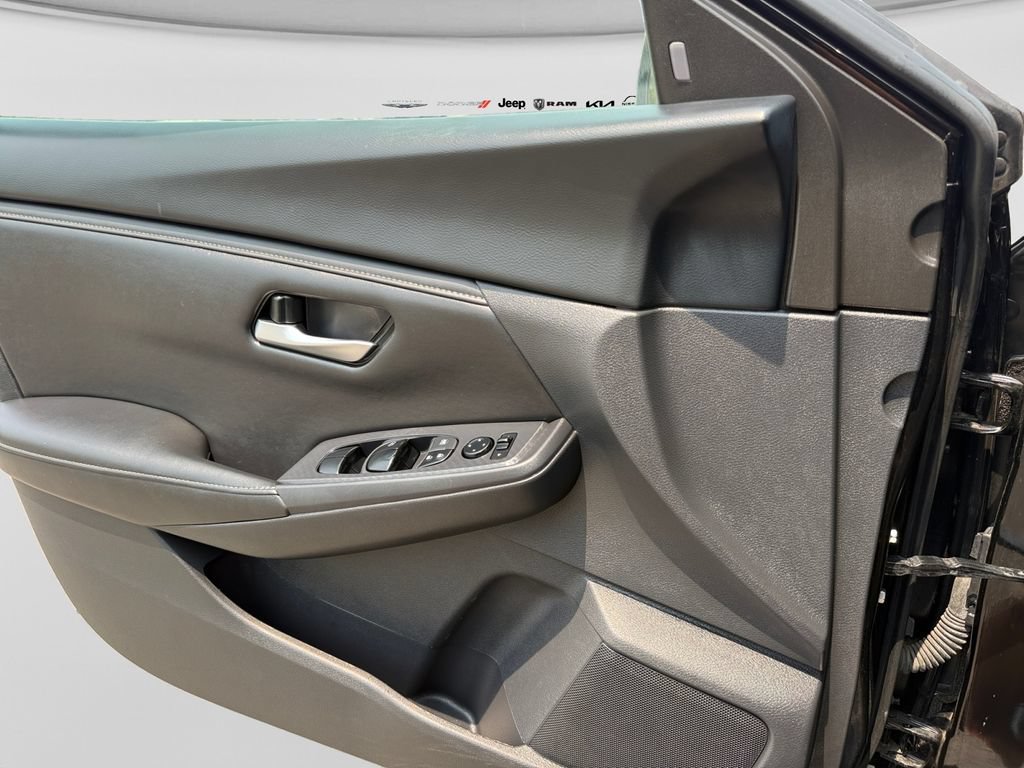 Certified 2024 Nissan Sentra SV FWD image 26
