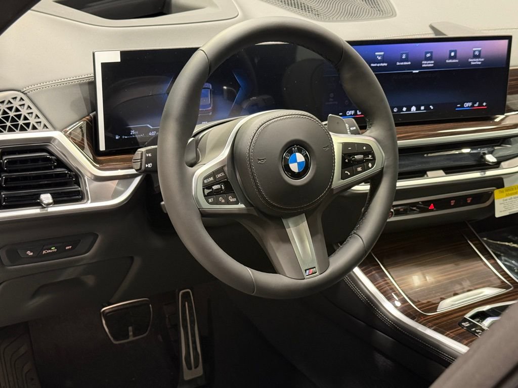 Used 2026 BMW X5 xDrive40i w/ M Sport Package AWD/4WD image 11