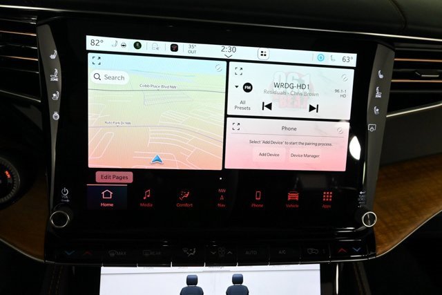 Used 2024 Jeep Grand Wagoneer L Series III image 33