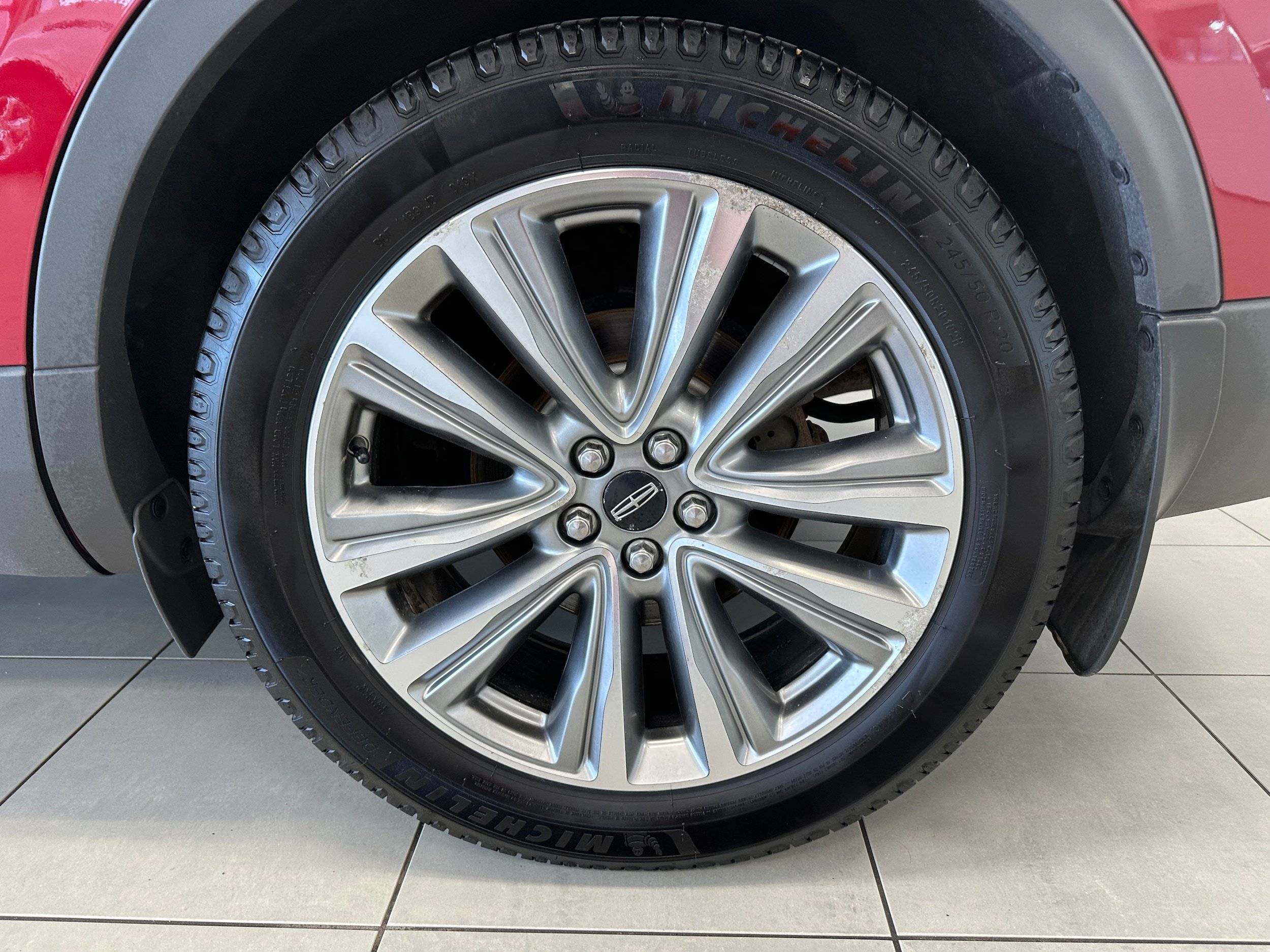 Used 2016 Lincoln MKX Reserve w/ Technology Package AWD/4WD image 8