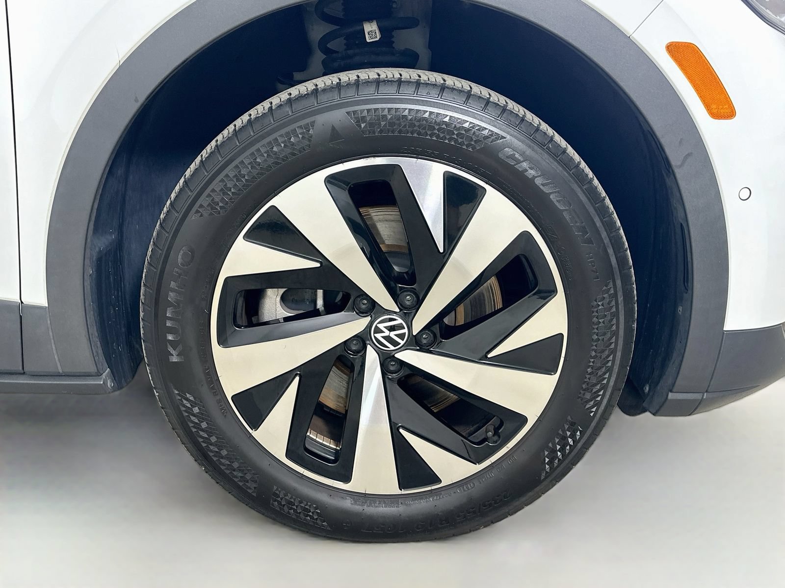 Certified 2023 Volkswagen ID.4 Pro AWD/4WD image 11