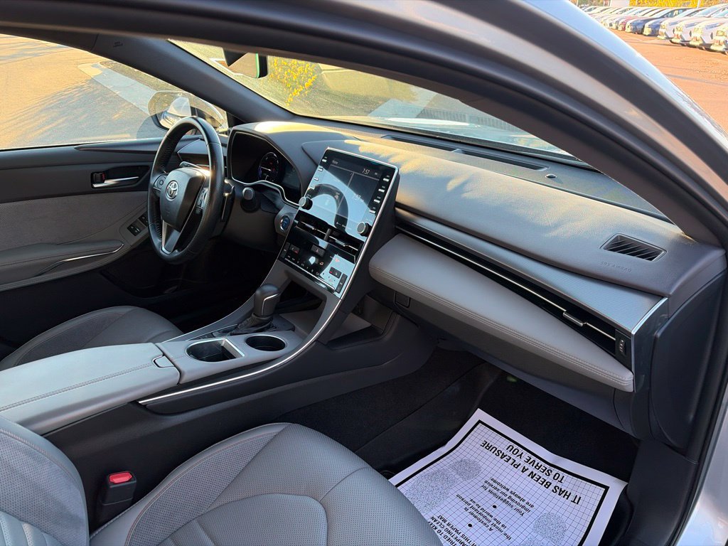 Used 2019 Toyota Avalon XSE w/ Carpet Mat Package FWD image 14