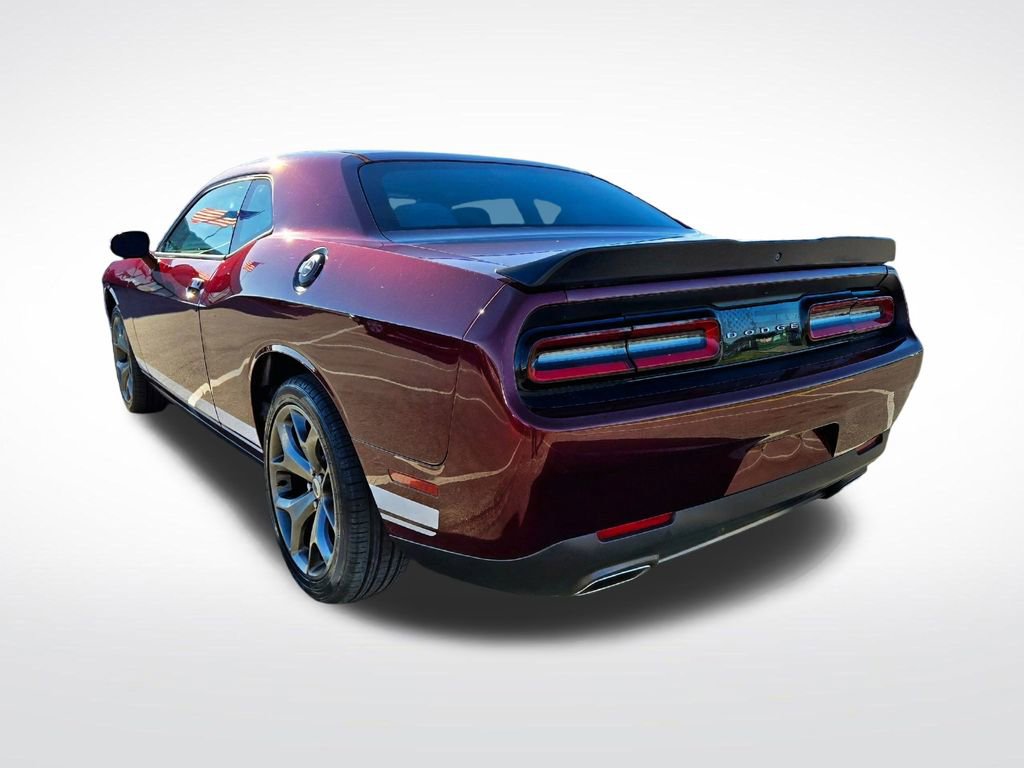 Used 2017 Dodge Challenger SXT image 6