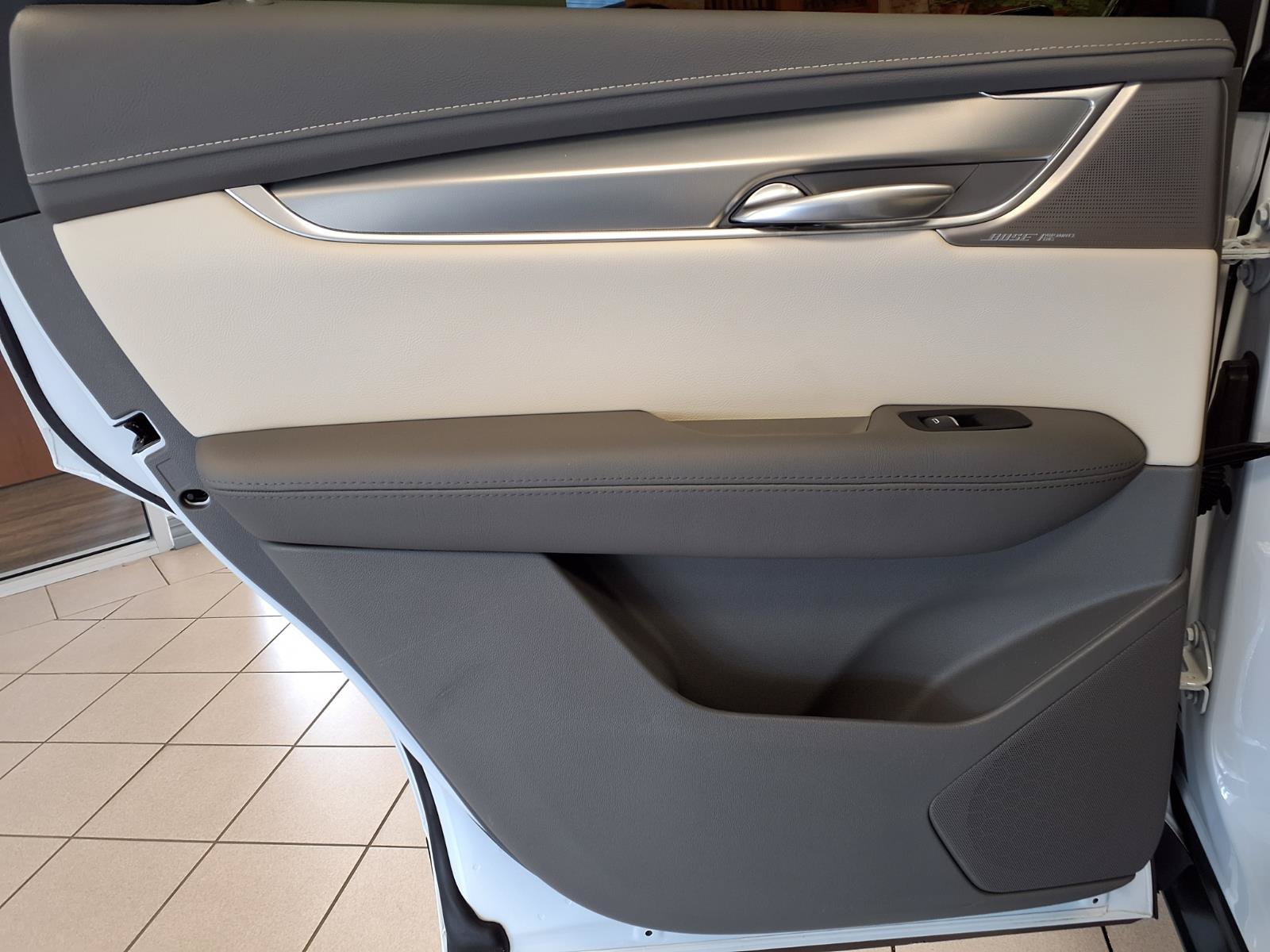 Certified 2025 Cadillac XT5 Premium Luxury FWD image 18