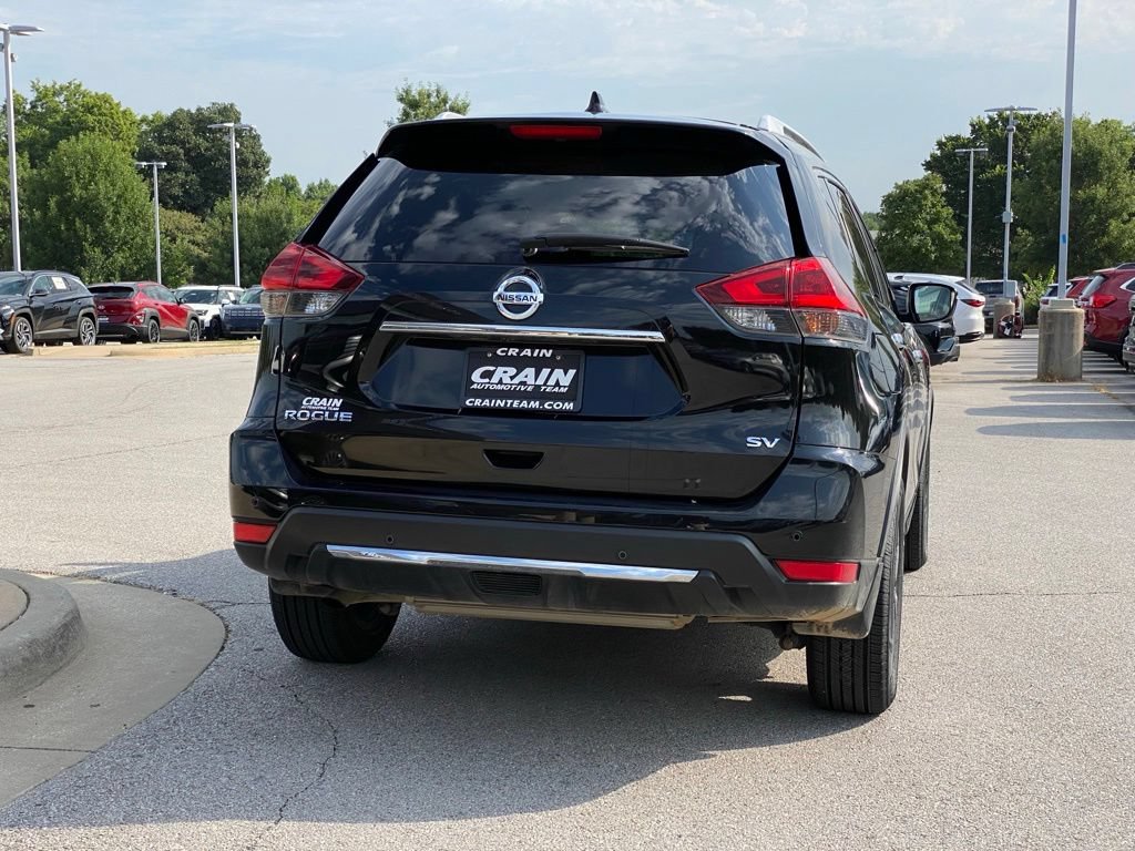 Used 2020 Nissan Rogue SV w/ Premium Package FWD image 8
