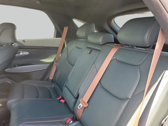 Used 2022 Genesis GV70 2.5T w/ Advanced Package AWD/4WD image 13