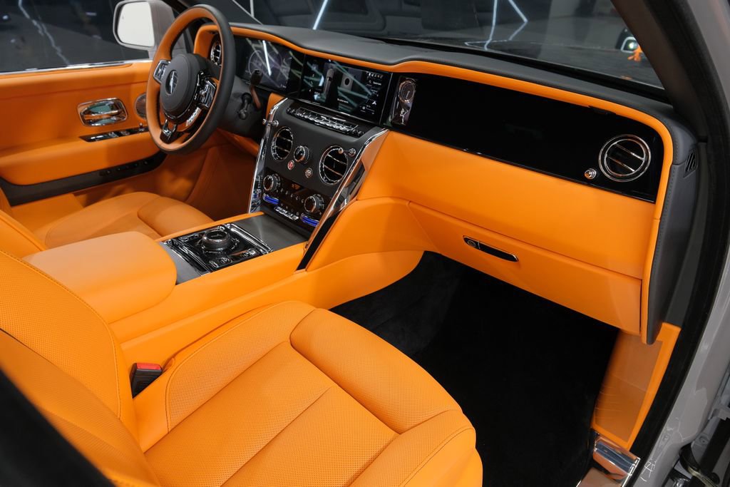 Used 2026 Rolls-Royce Cullinan image 59