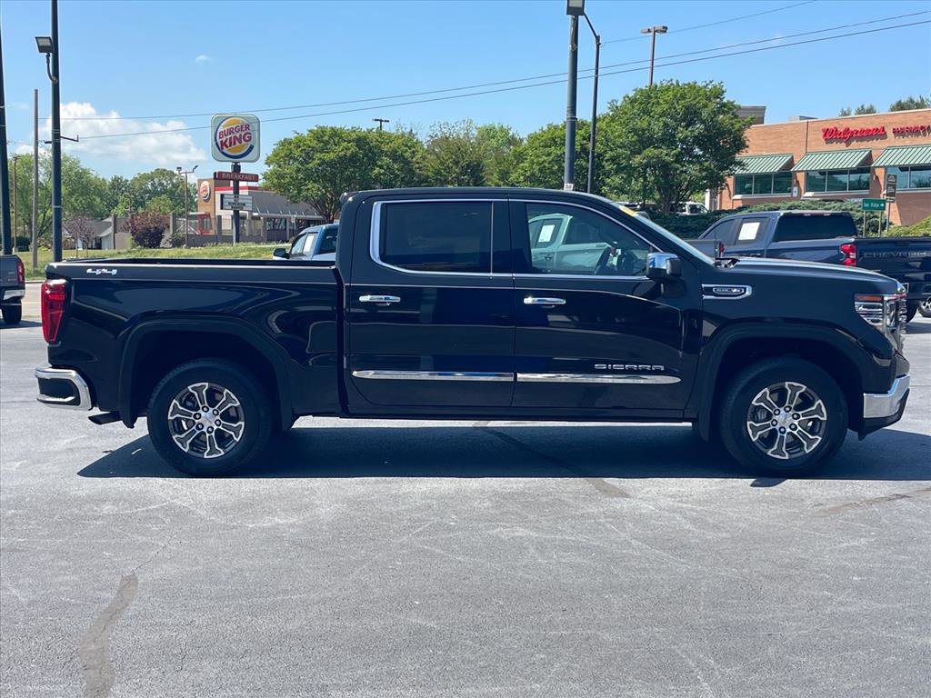 Used 2025 GMC Sierra 1500 SLT image 9