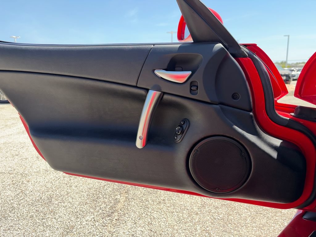 Used 2004 Dodge Viper SRT-10 RWD image 17