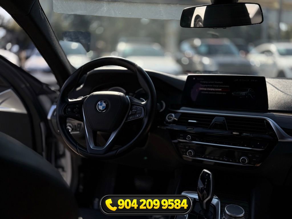 Used 2018 BMW 530e w/ Premium Package 2 RWD image 18