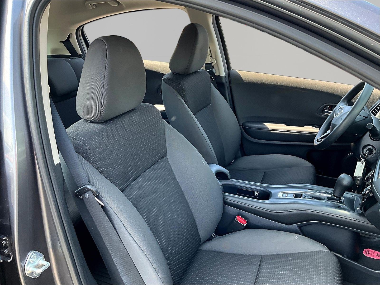 Used 2021 Honda HR-V LX image 28