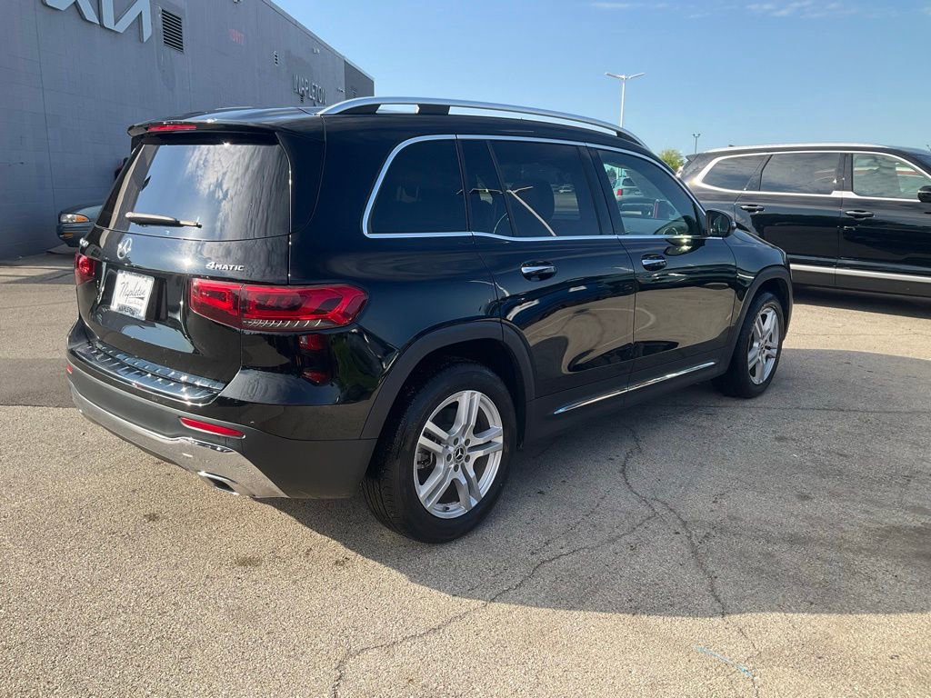 Used 2023 Mercedes-Benz GLB 250 4MATIC w/ Premium Package image 7